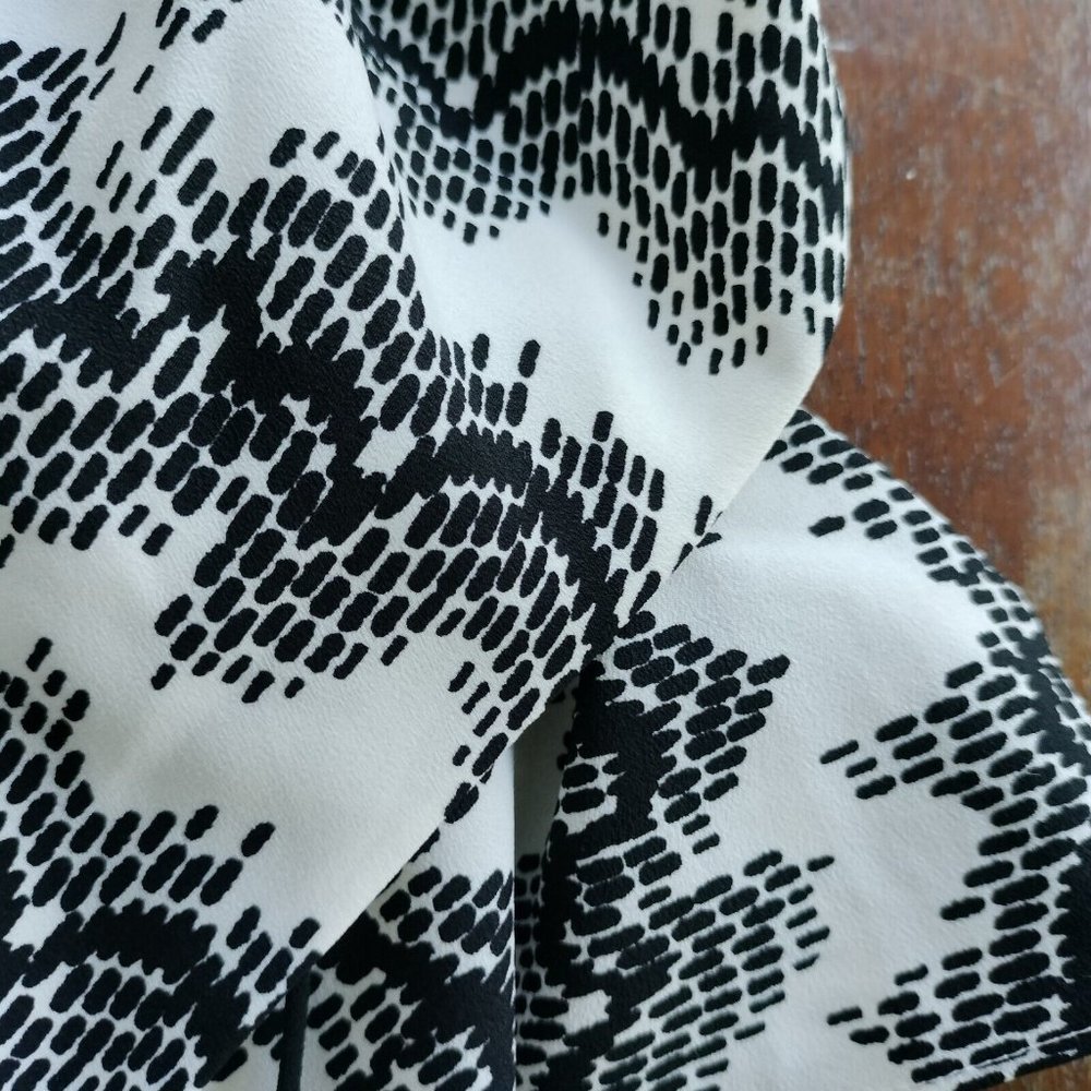 Country Road Size 10 Dress White Black A Line Ruffle Abstract Tie Waist Cocktail - Picture 8 of 13
